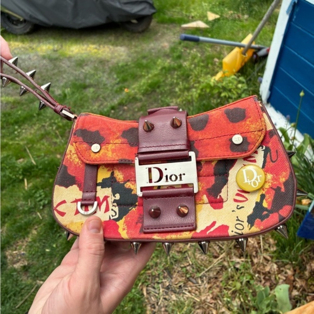 Dior victims purse
